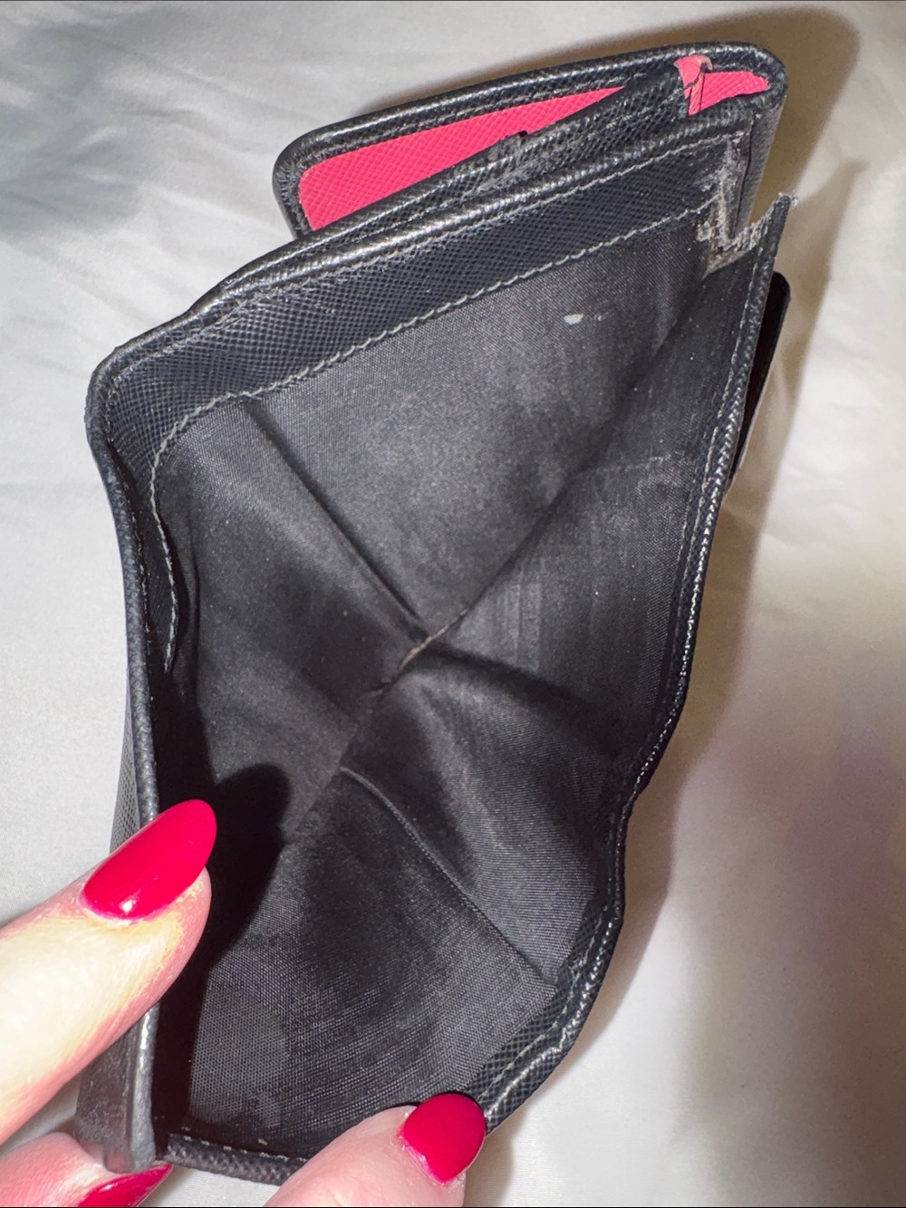 PRADA Saffiano Leather Black / Pink Wallet - small tear - Picture 6 of 10
